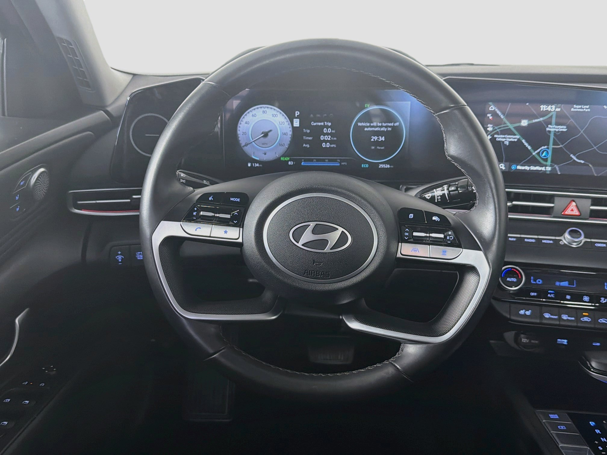 Used 2025 Hyundai Elantra Limited FWD image 18