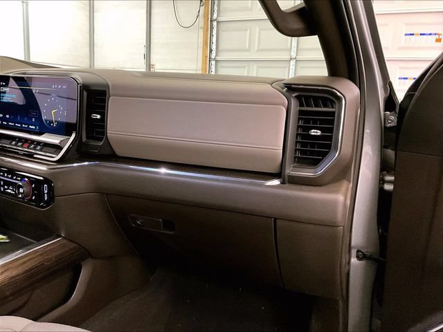 Used 2025 Chevrolet Silverado 2500 LT AWD/4WD image 15
