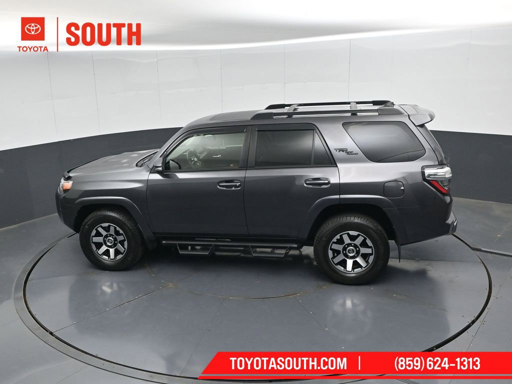 Used 2019 Toyota 4Runner TRD Off-Road Premium AWD/4WD image 51