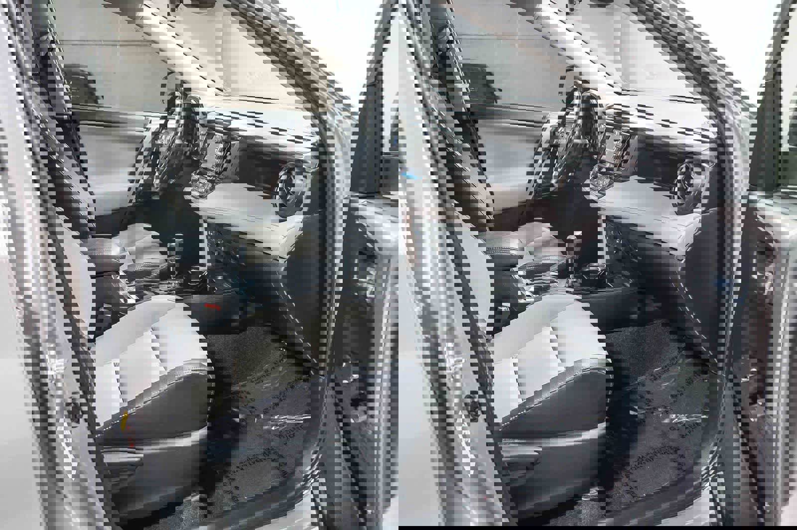 Used 2018 Toyota RAV4 Limited w/ All Weather Liner Package image 17