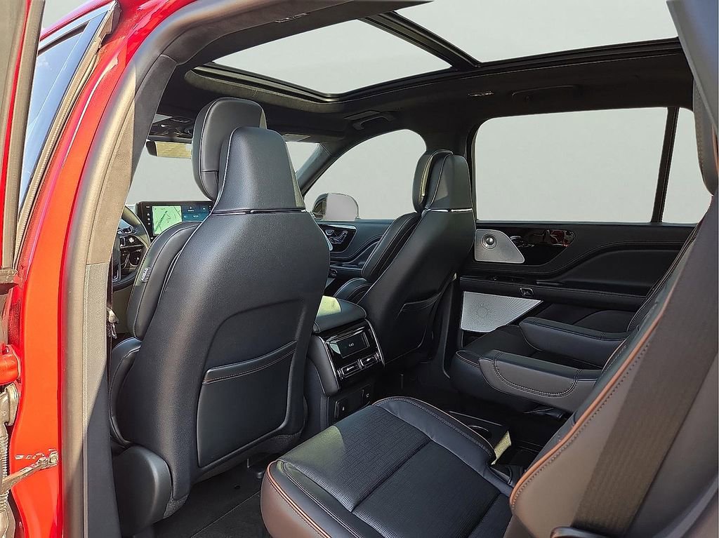 New 2026 Lincoln Aviator Black Label AWD/4WD image 14