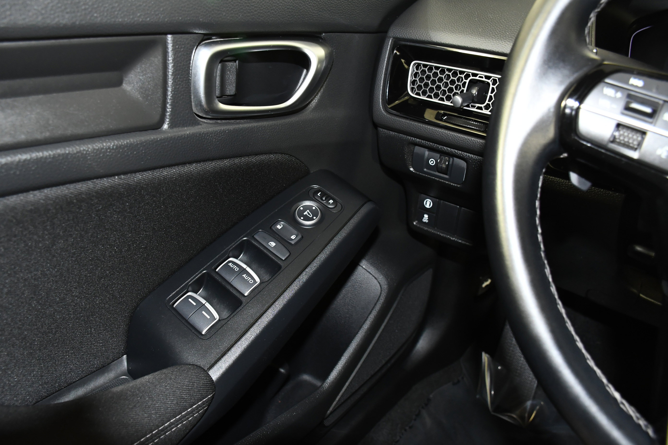 Used 2024 Honda Civic Sport image 31