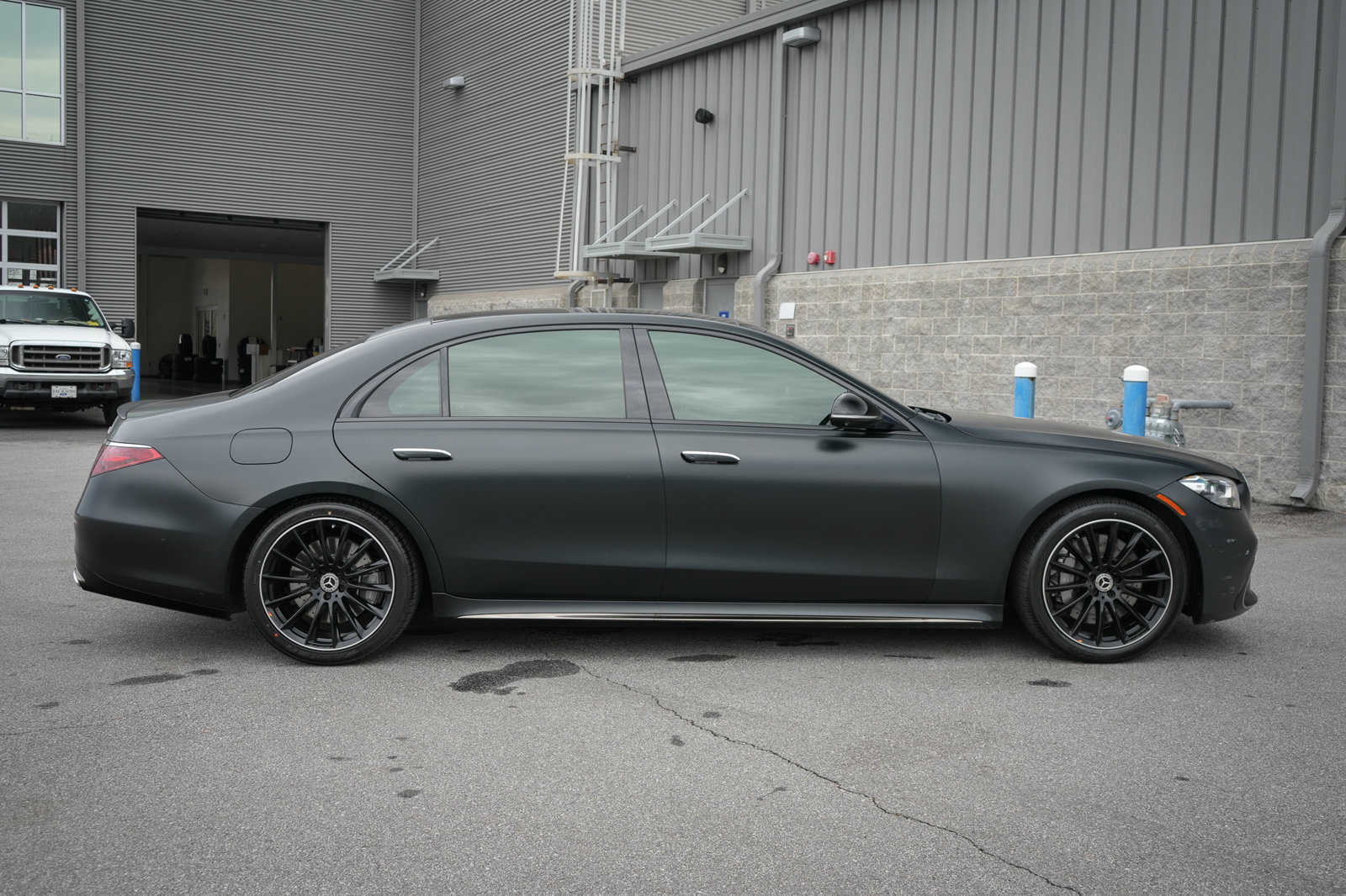 Used 2023 Mercedes-Benz S 580e 4MATIC Sedan w/ AMG Line image 20