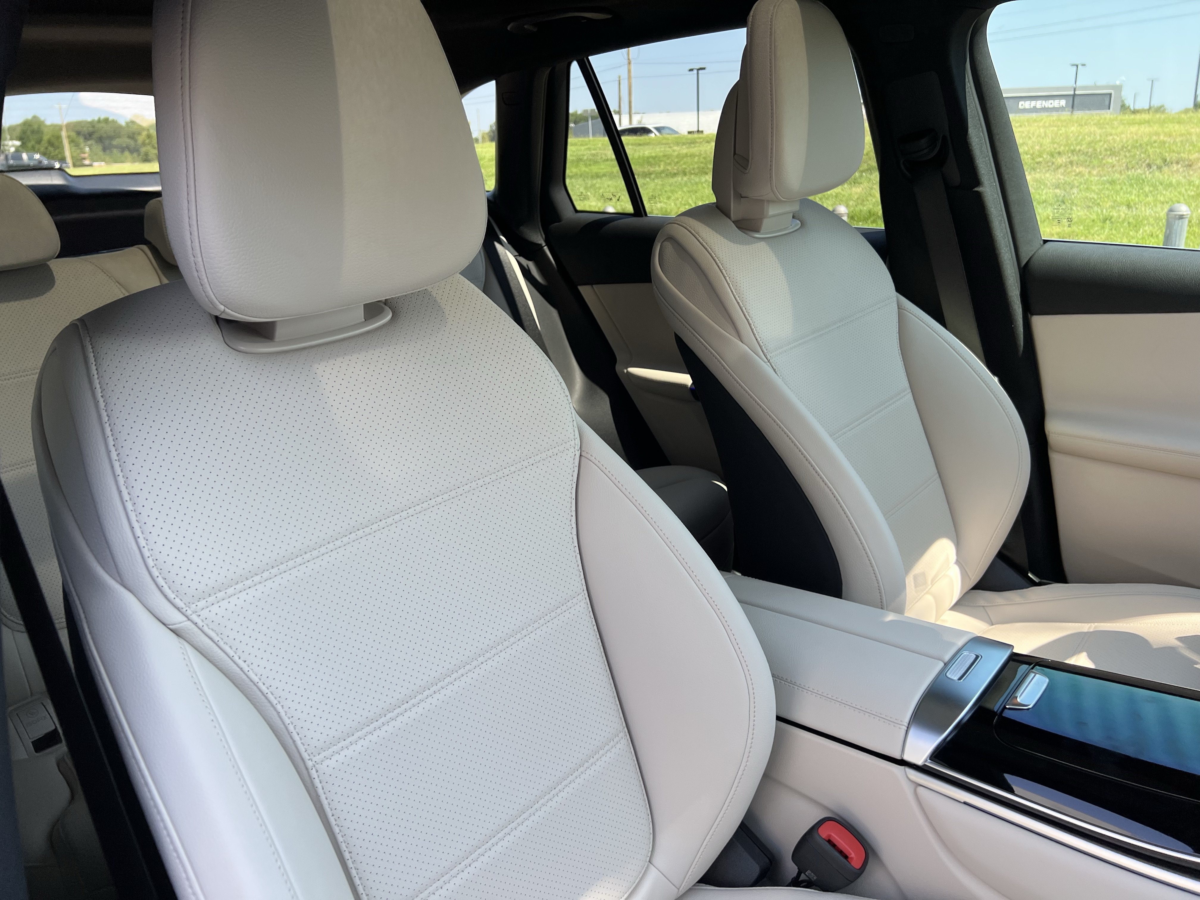 New 2027 Mercedes-Benz GLC 300 image 21