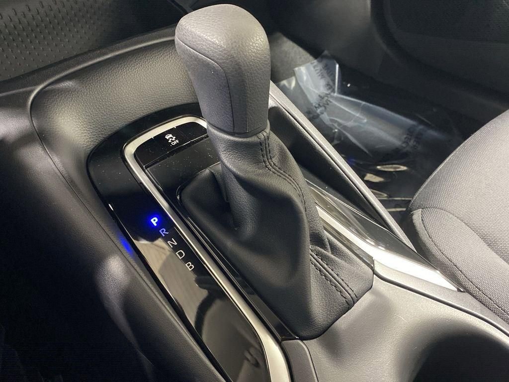 Used 2025 Toyota Corolla LE image 22