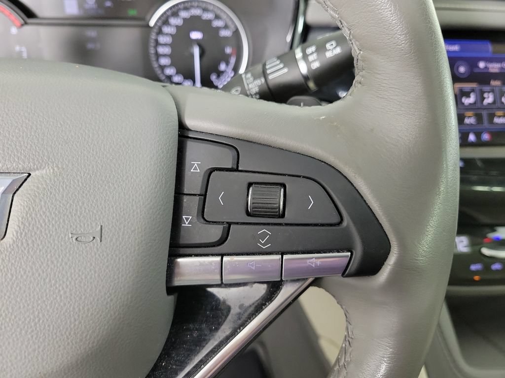 Used 2024 Cadillac XT6 Premium Luxury w/ LPO, Floor Liner Package AWD/4WD image 23