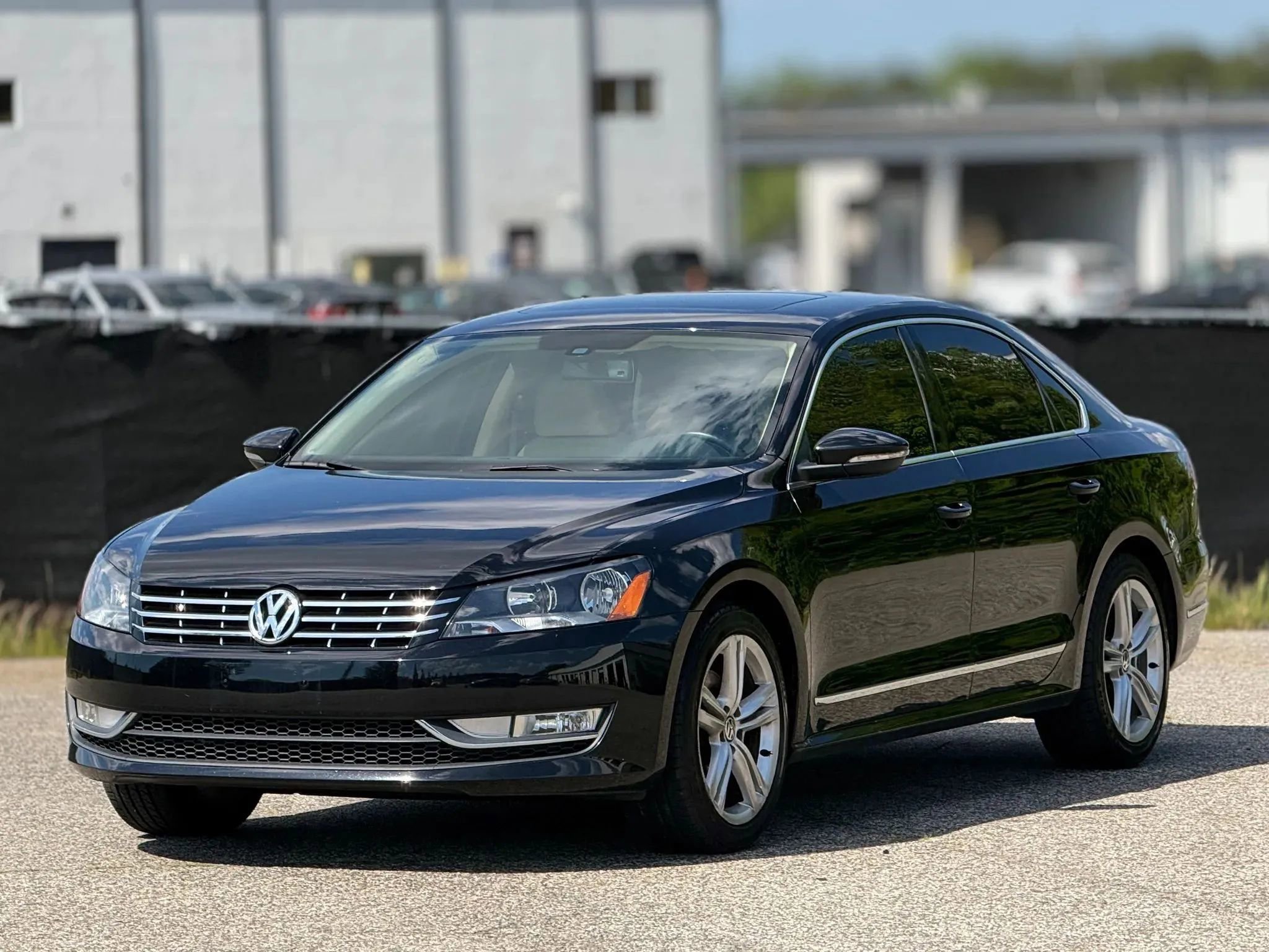 Used 2012 Volkswagen Passat 3.6 SEL Premium image 6