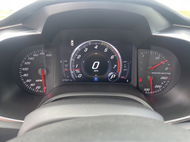 Used 2015 Chevrolet Corvette Stingray Z51 w/ 3LT Preferred Equipment Group image 19