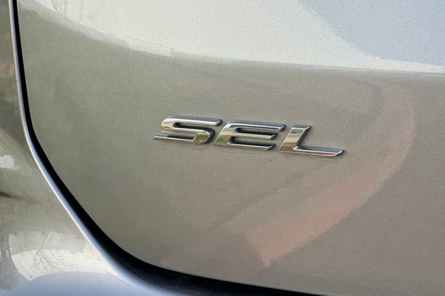 Used 2023 Ford Edge SEL image 33