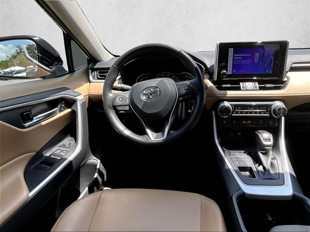 Used 2025 Toyota RAV4 XLE Premium w/ Weather Package AWD/4WD image 7
