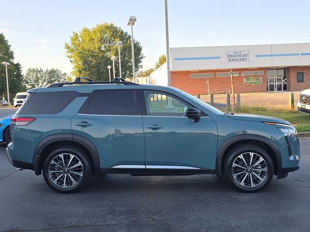 Certified 2026 Nissan Pathfinder Platinum w/ Accent Package AWD/4WD image 2