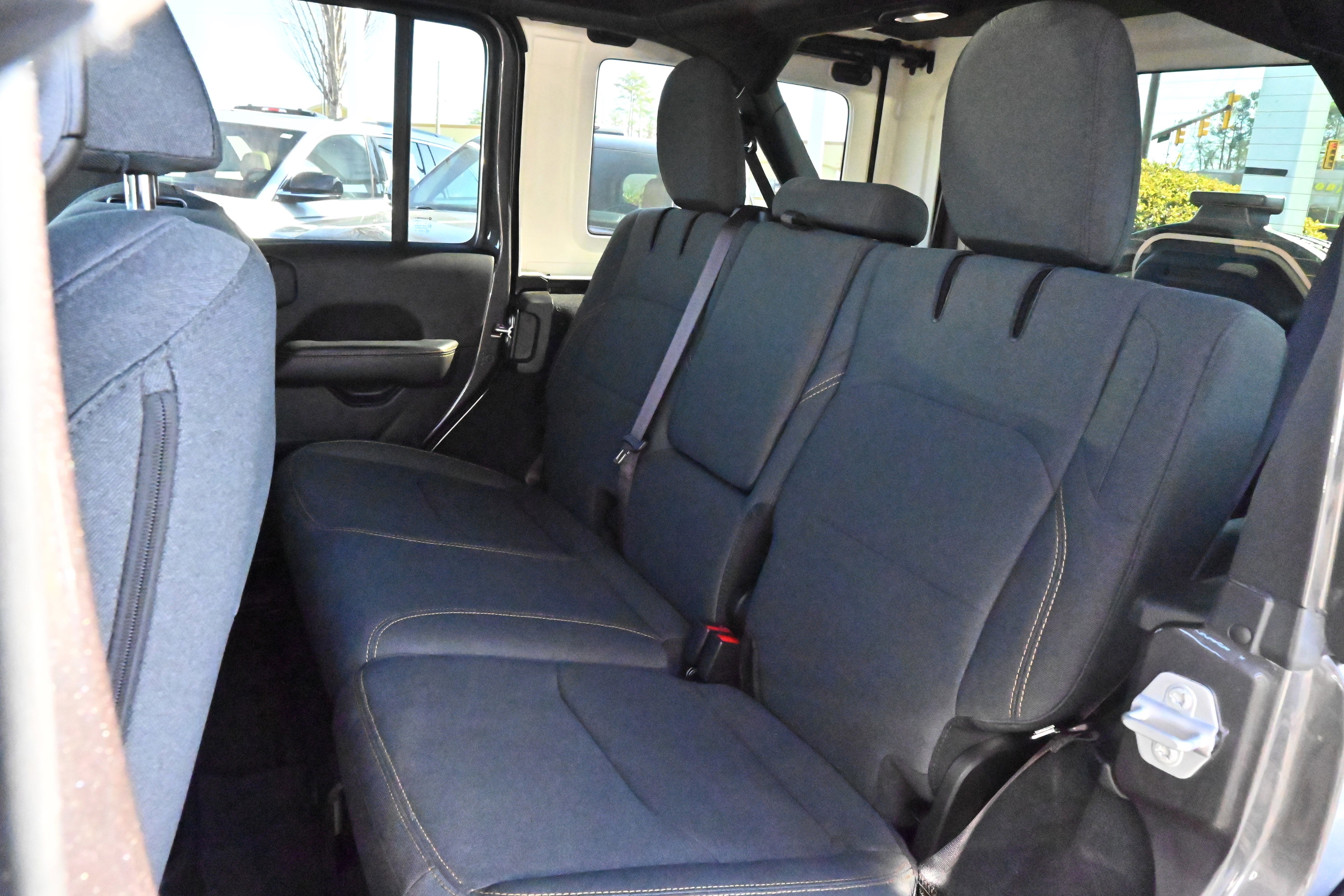 Used 2025 Jeep Wrangler Sahara w/ Safety Group image 13