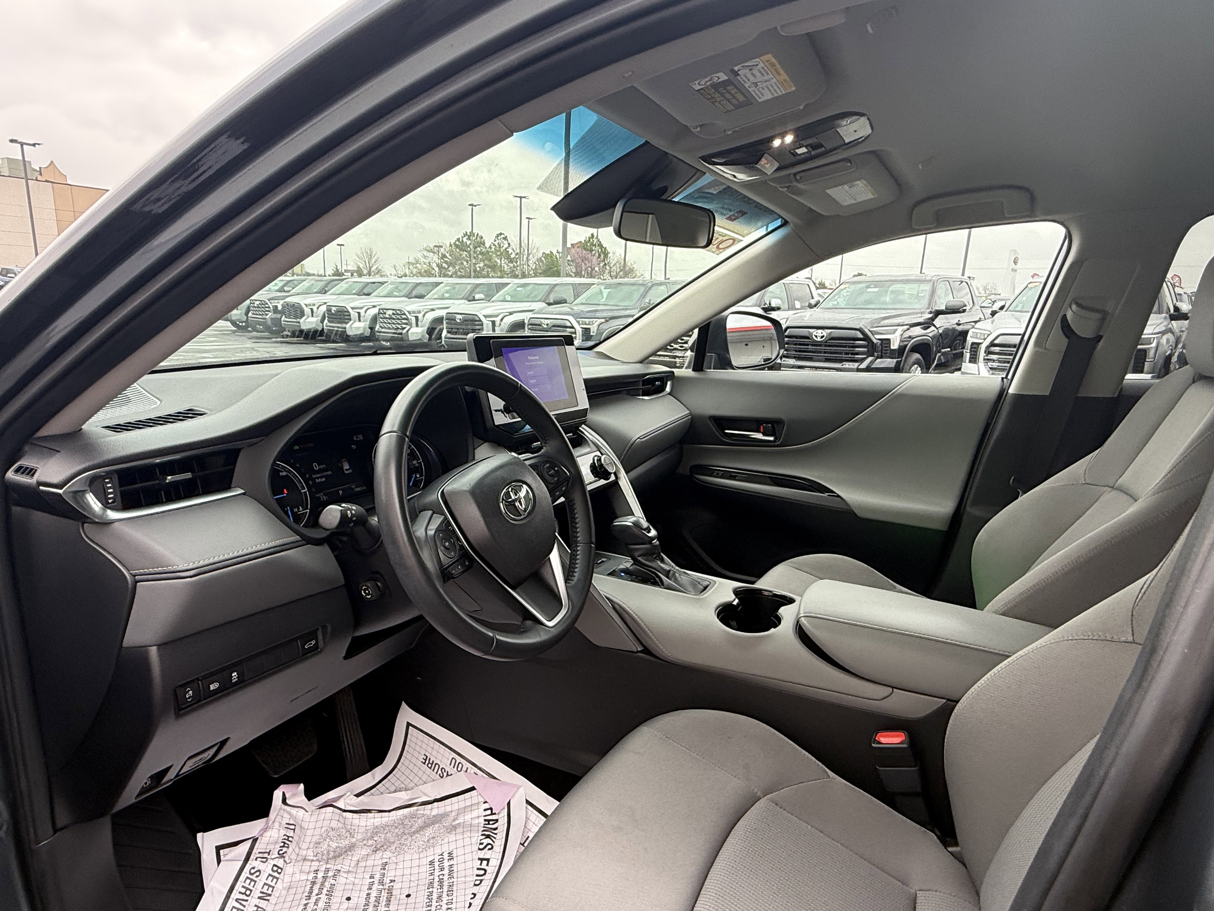 Certified 2023 Toyota Venza LE image 27