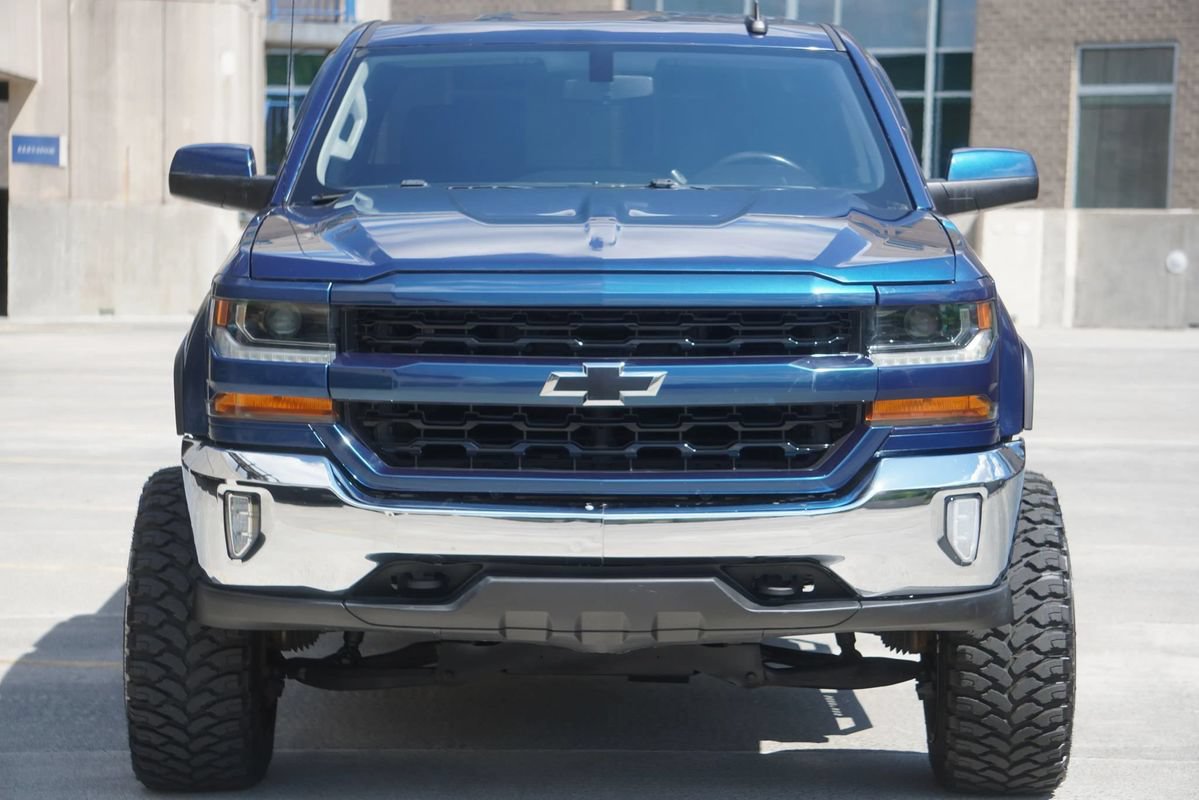 Used 2017 Chevrolet Silverado 1500 LT w/ All Star Edition AWD/4WD image 18