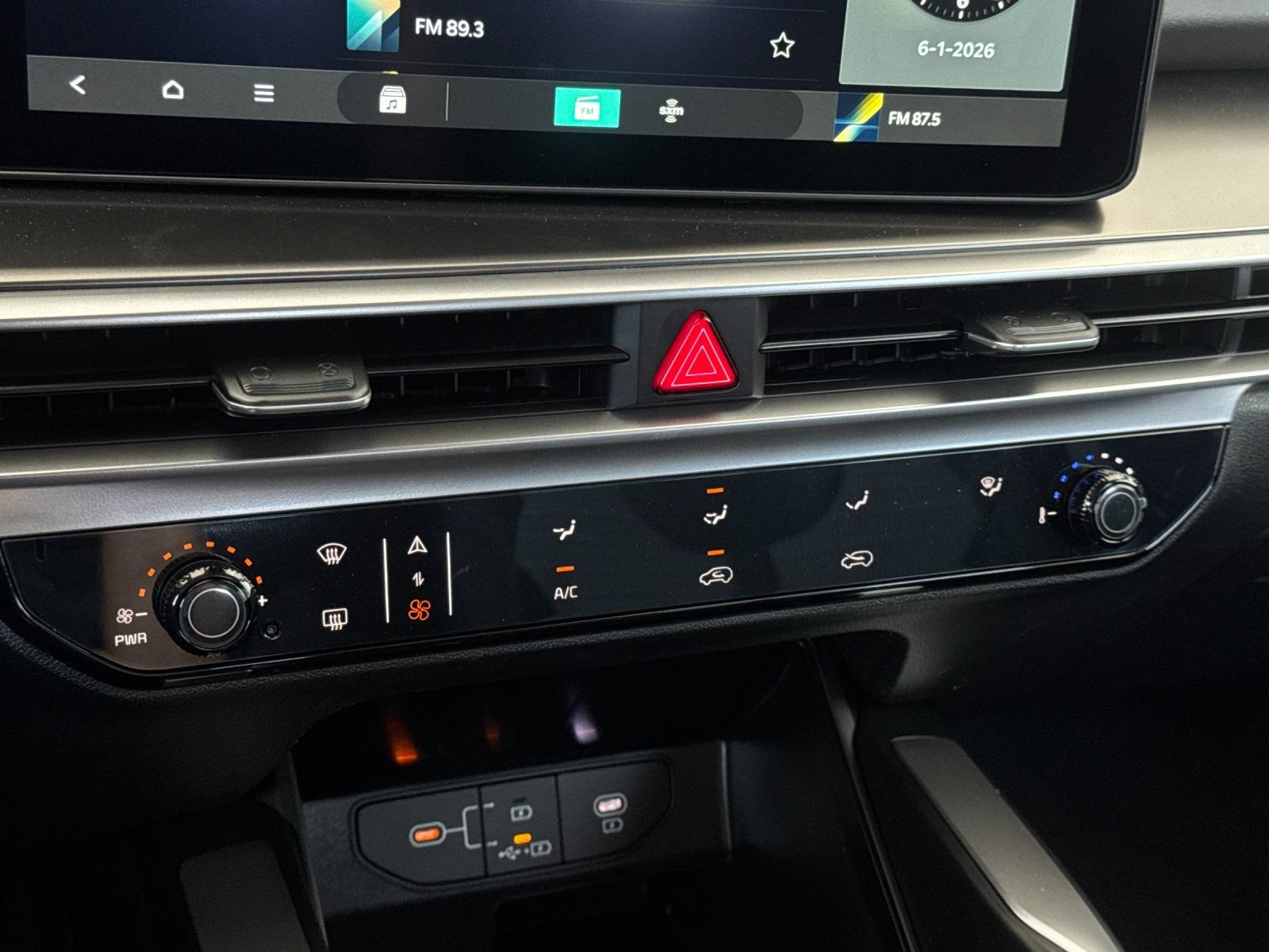 New 2026 Kia Sorento LX FWD image 19
