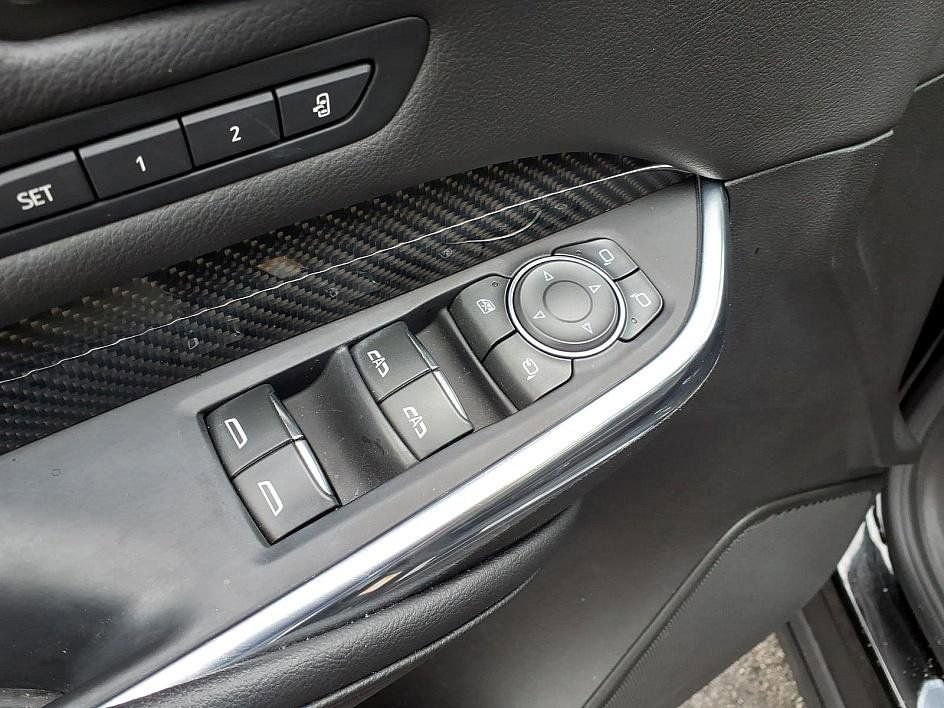 Used 2023 Cadillac XT4 Sport image 12