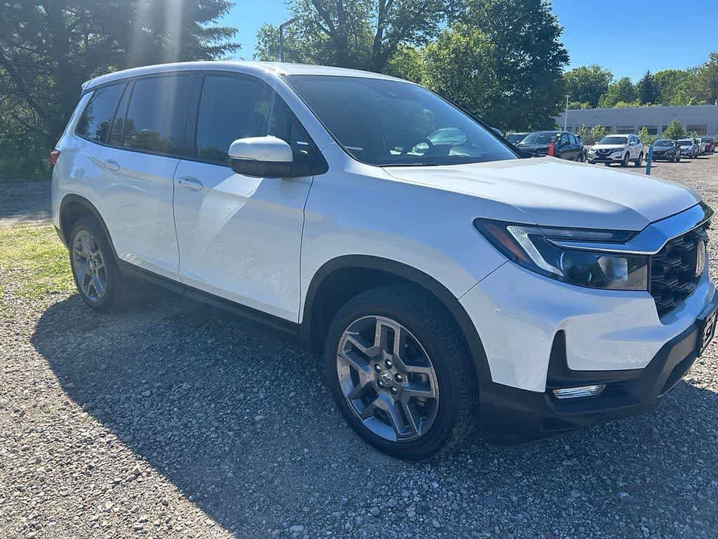 Used 2023 Honda Passport EX-L image 3