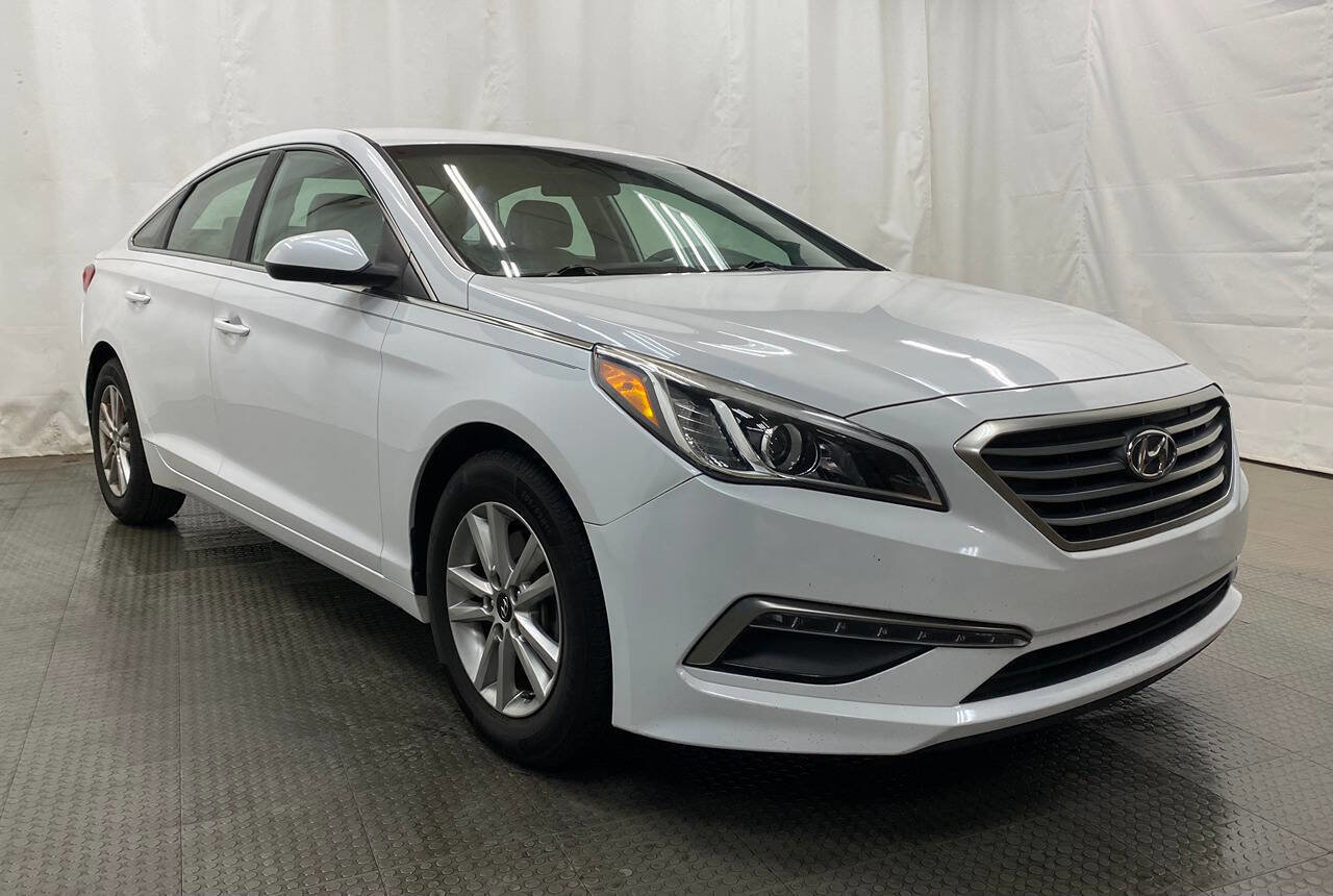 Used 2015 Hyundai Sonata SE FWD image 1