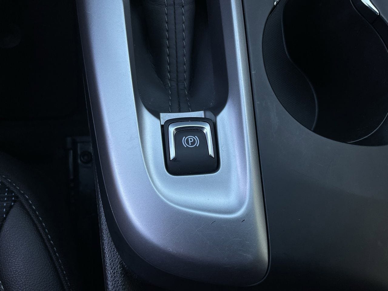 Used 2025 Buick Envista Sport Touring FWD image 18