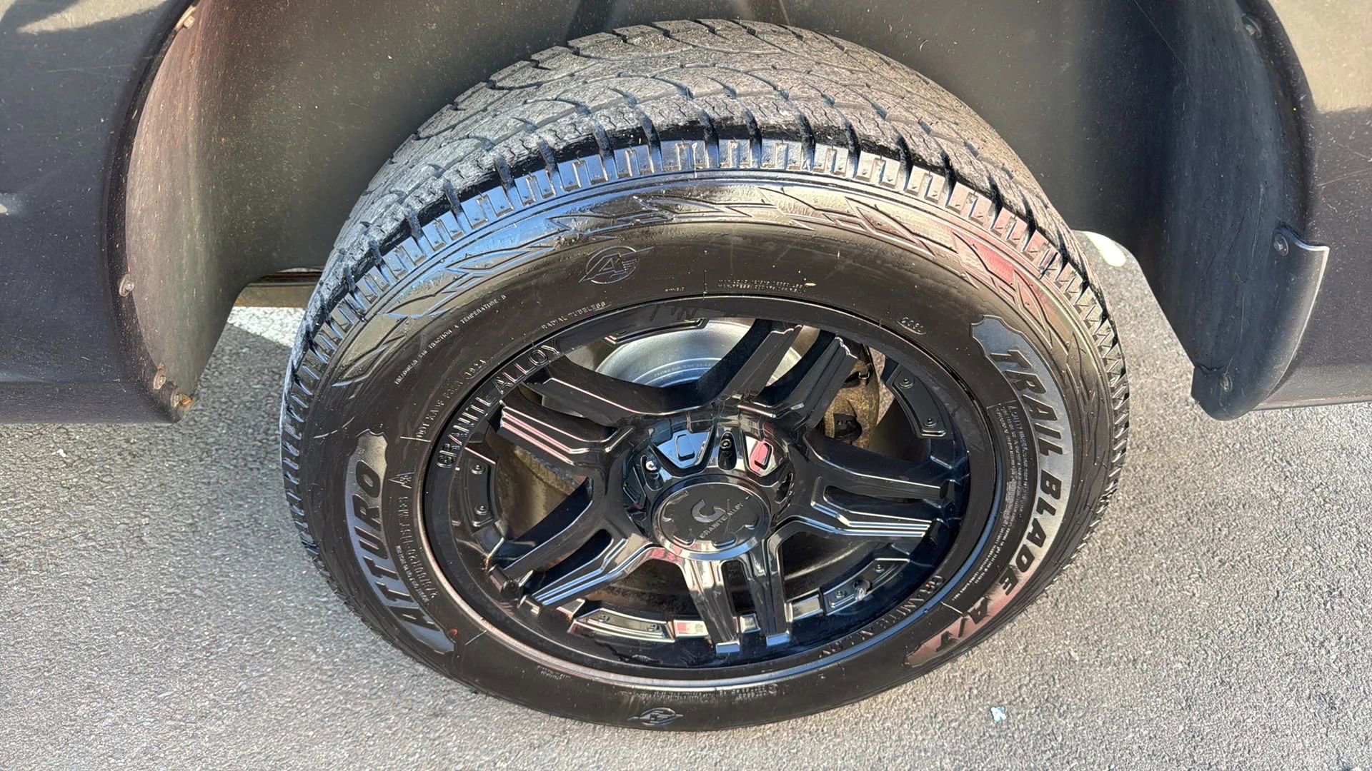 Used 2017 RAM 1500 Big Horn image 9