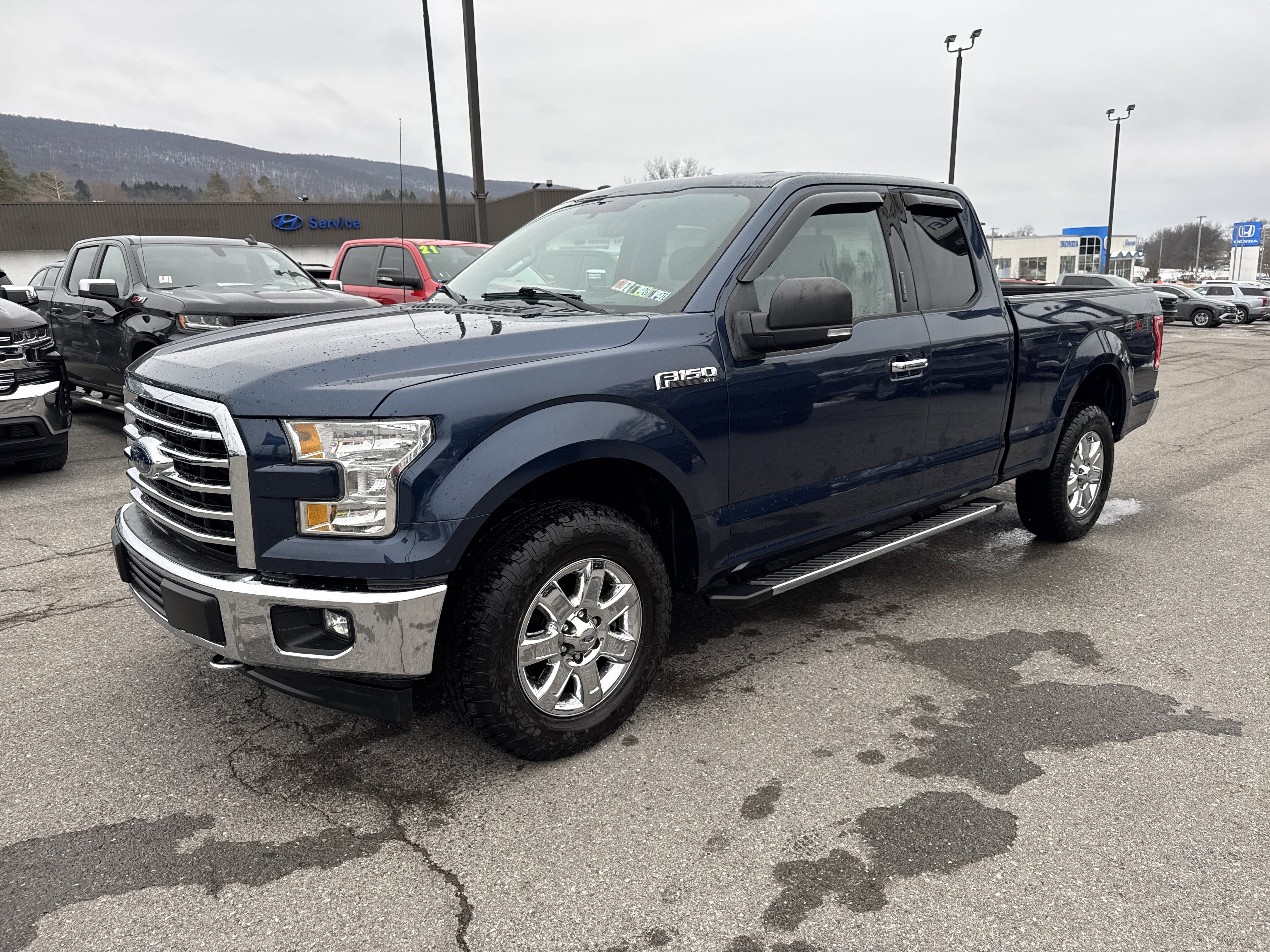 Used 2017 Ford F150 Lariat image 7