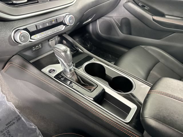 Used 2024 Nissan Altima 2.5 SR FWD image 17