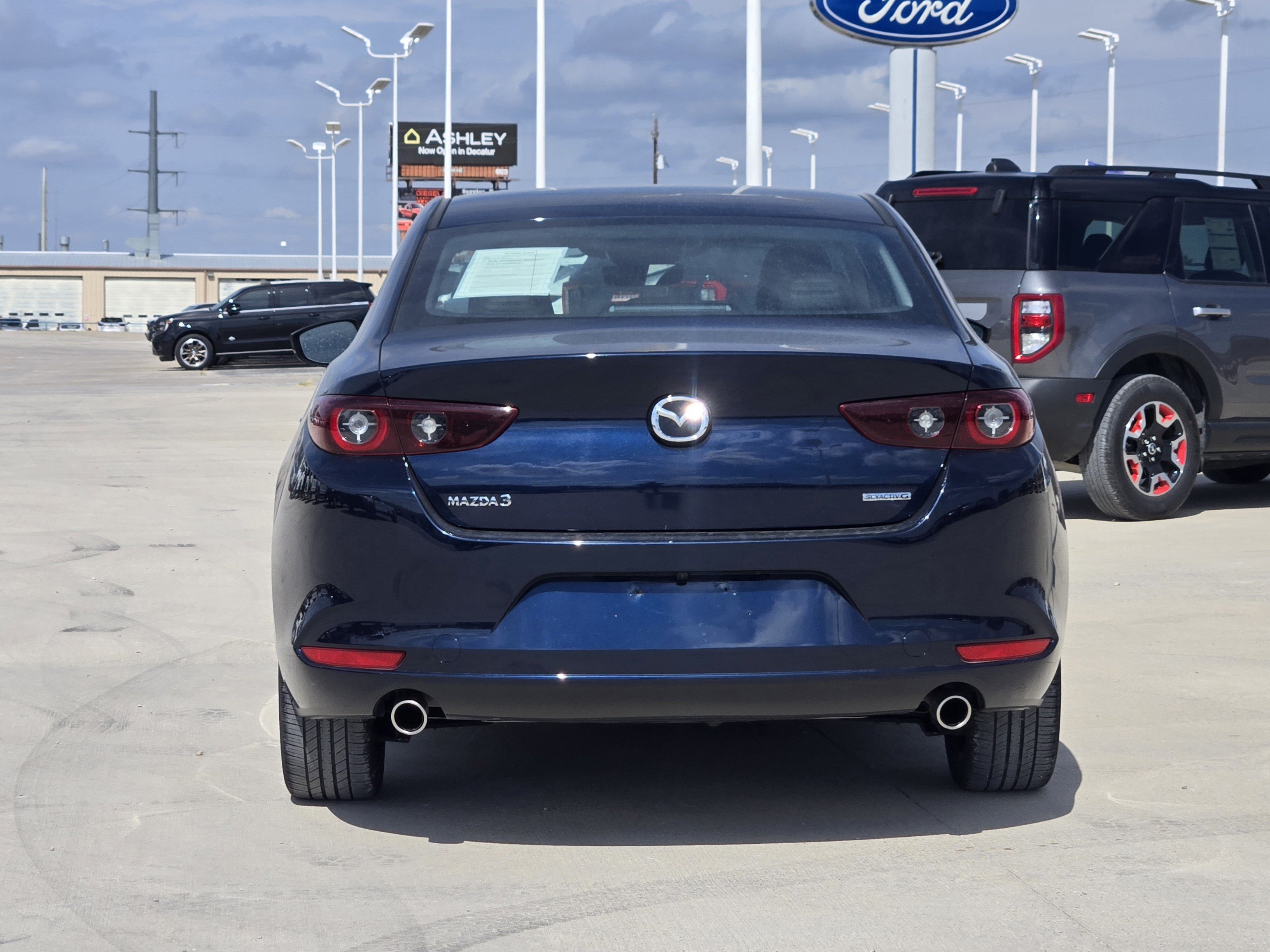 Used 2024 MAZDA MAZDA3 s FWD image 6