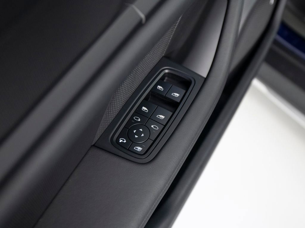 Certified 2023 Porsche Taycan 4S image 20