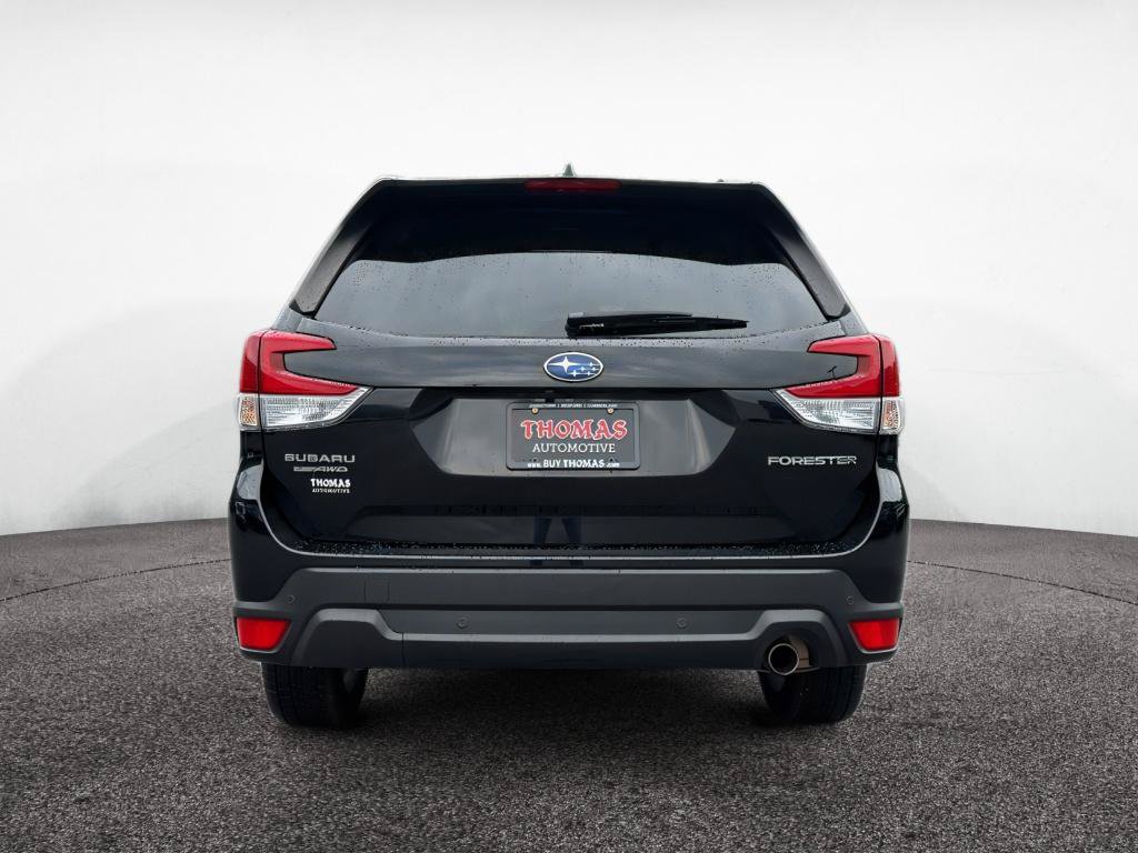 Used 2021 Subaru Forester Limited AWD/4WD image 6