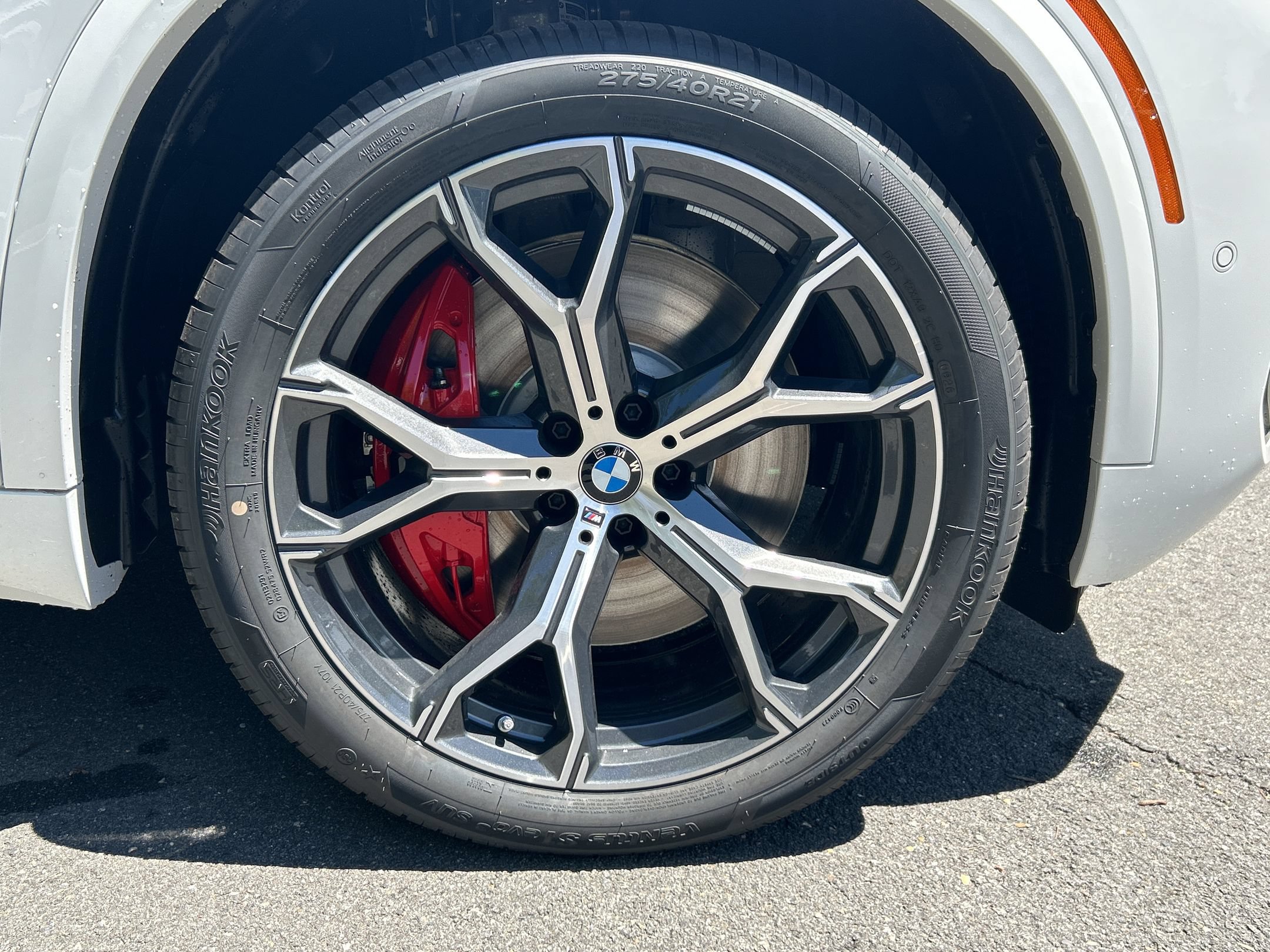New 2026 BMW X5 xDrive50e w/ M Sport Package AWD/4WD image 12