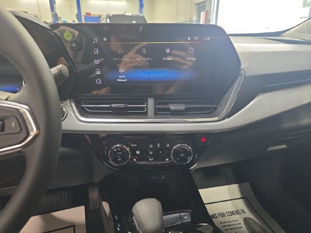 New 2026 Chevrolet Trax LT w/ Driver Confidence Package FWD image 22