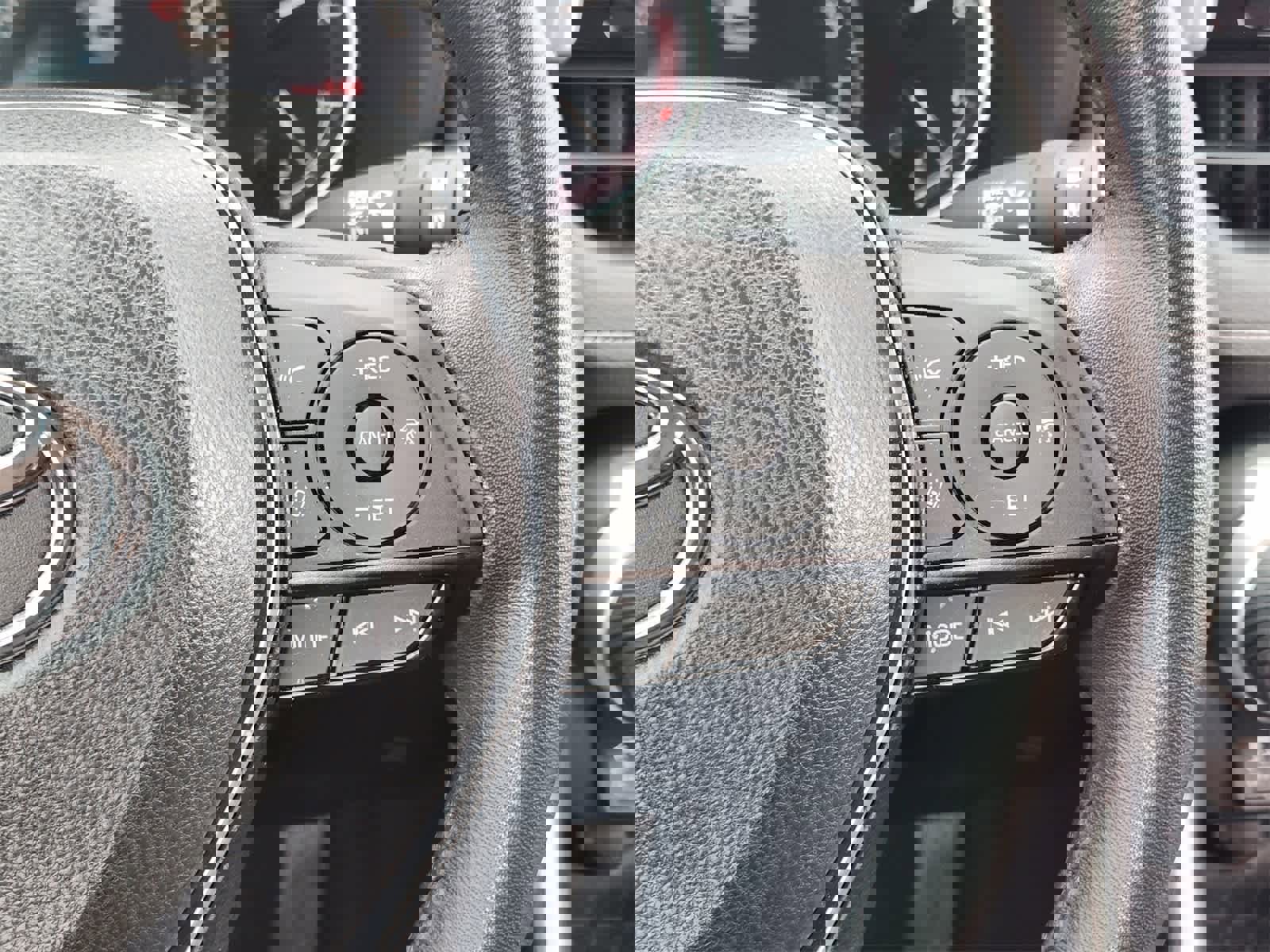 Used 2024 Toyota RAV4 XLE Premium image 28