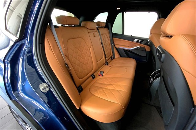 Used 2023 BMW X5 sDrive40i w/ Parking Assistance Package image 27
