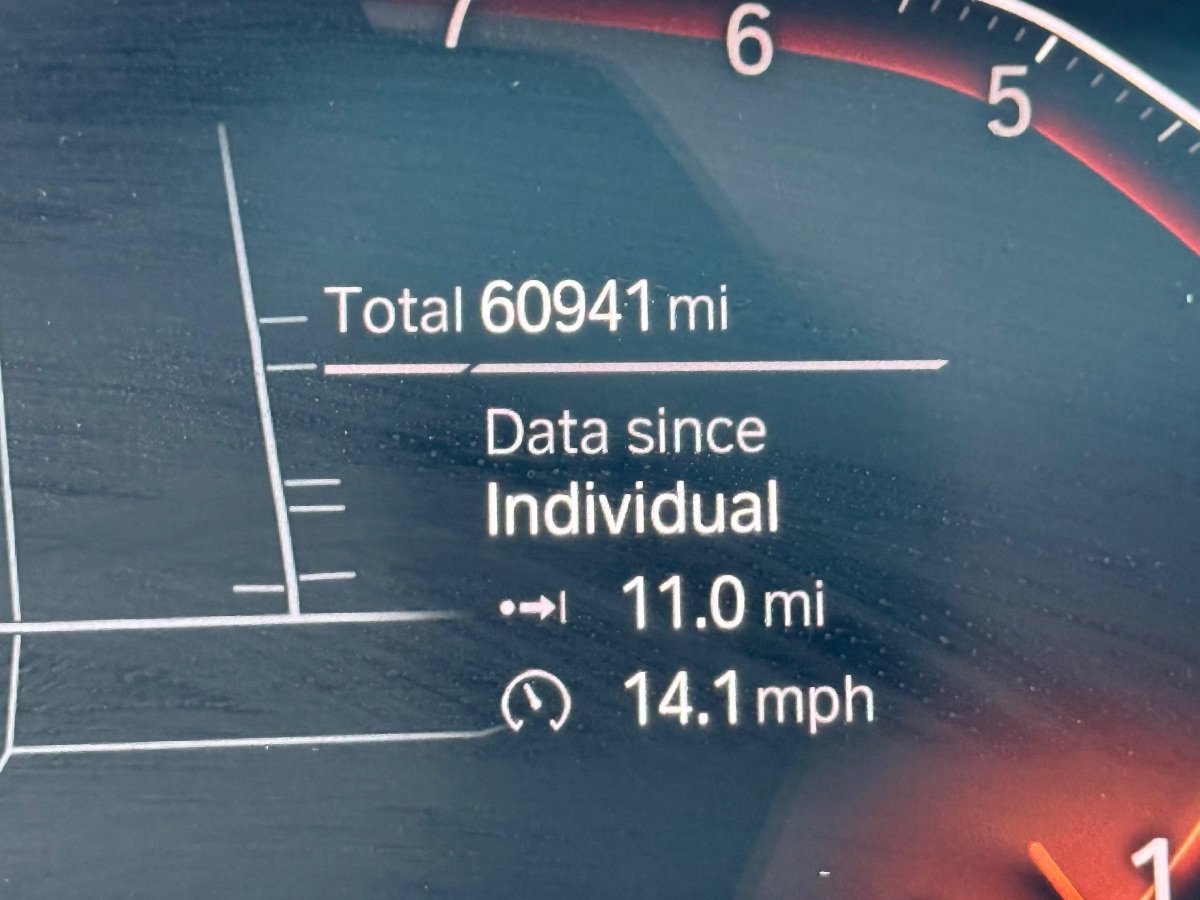 Used 2022 BMW 740i RWD image 41