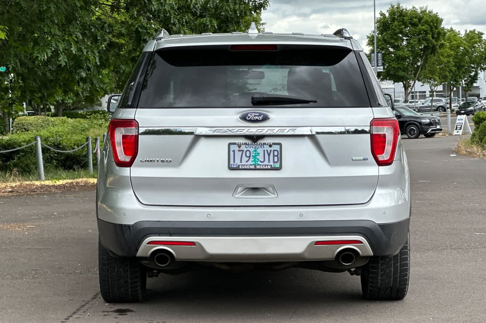 Used 2016 Ford Explorer Limited AWD/4WD image 7