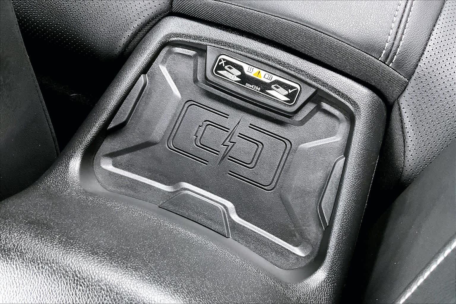 Used 2022 Chevrolet Camaro SS RWD image 36