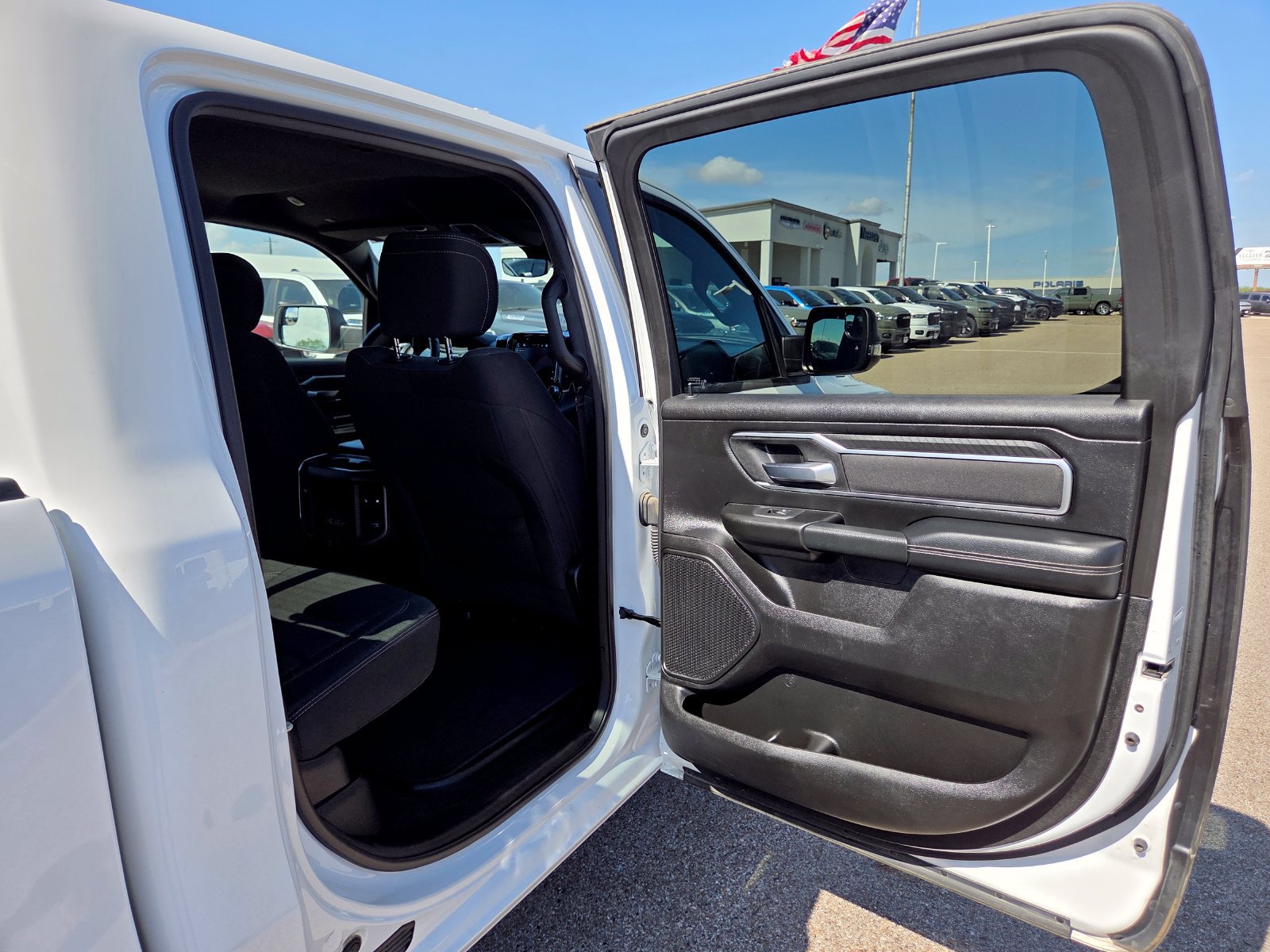 Used 2025 RAM 1500 Big Horn AWD/4WD image 19