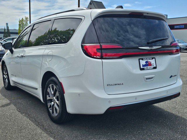 Certified 2023 Chrysler Pacifica Pinnacle FWD image 5