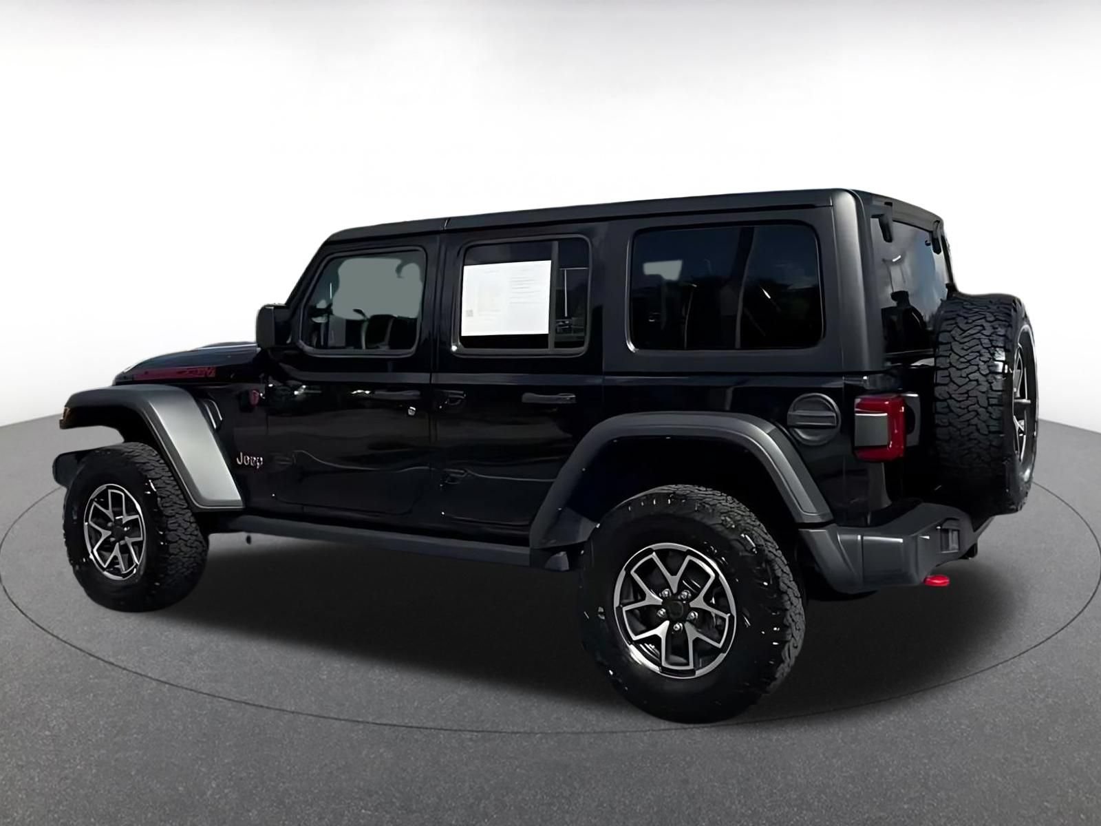 Used 2026 Jeep Wrangler Unlimited Rubicon AWD/4WD image 15