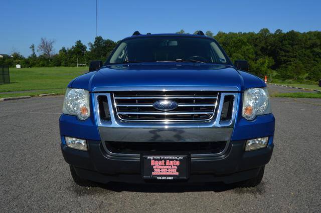 Used 2010 Ford Explorer Sport Trac XLT AWD/4WD image 2
