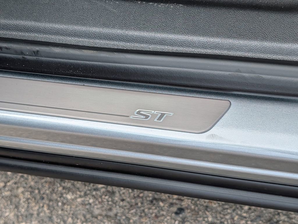 New 2026 Buick Envision Sport Touring image 13