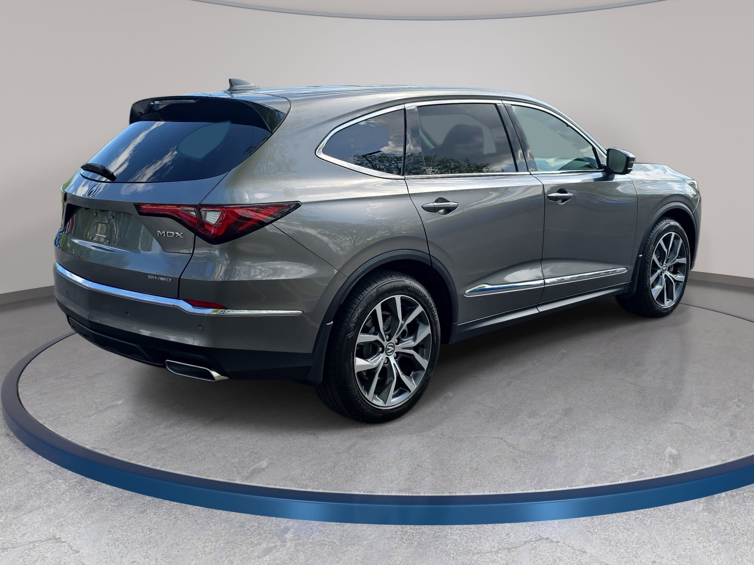 Used 2024 Acura MDX SH-AWD w/ Technology Package image 5