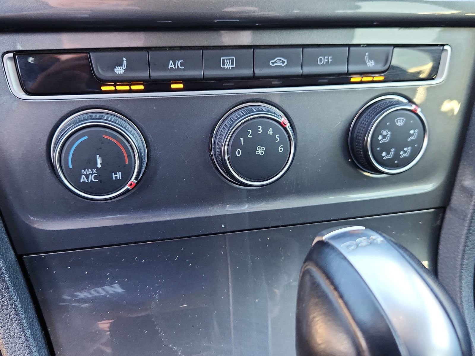 Used 2017 Volkswagen Golf Alltrack SEL image 24