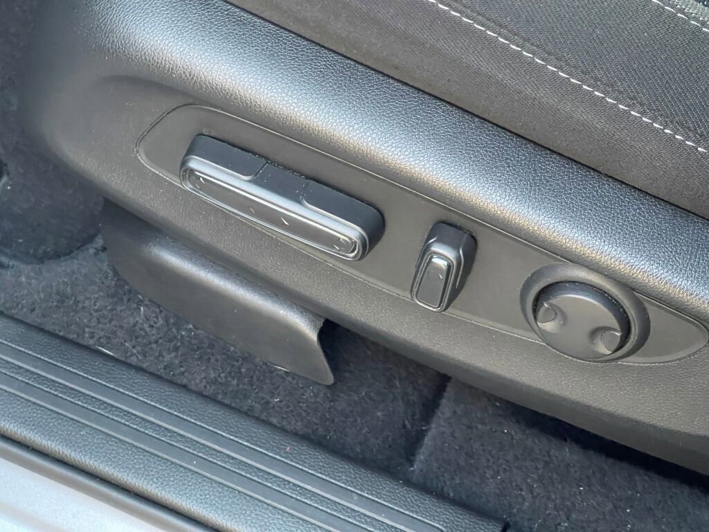 Used 2024 Honda CR-V EX image 11