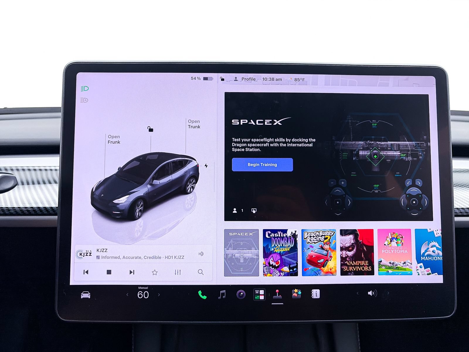 Used 2023 Tesla Model Y Long Range AWD/4WD image 23