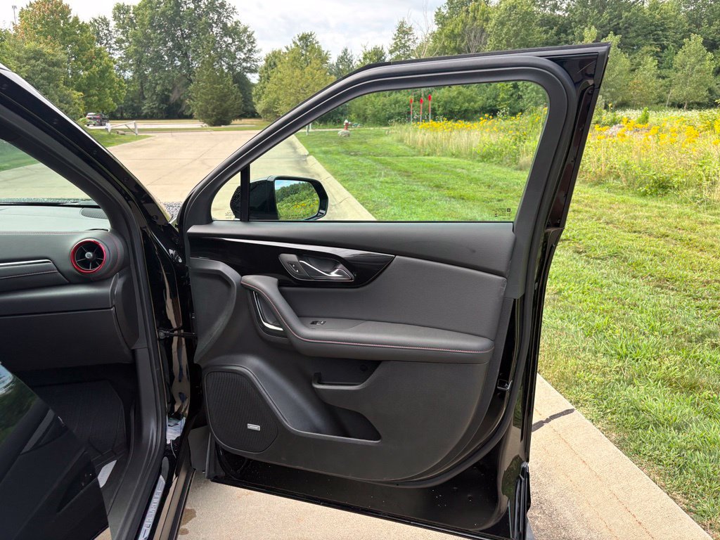 New 2026 Chevrolet Blazer RS w/ LPO, Floor Liner Package FWD image 27
