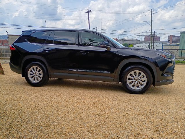 Used 2024 Toyota Grand Highlander FWD image 15