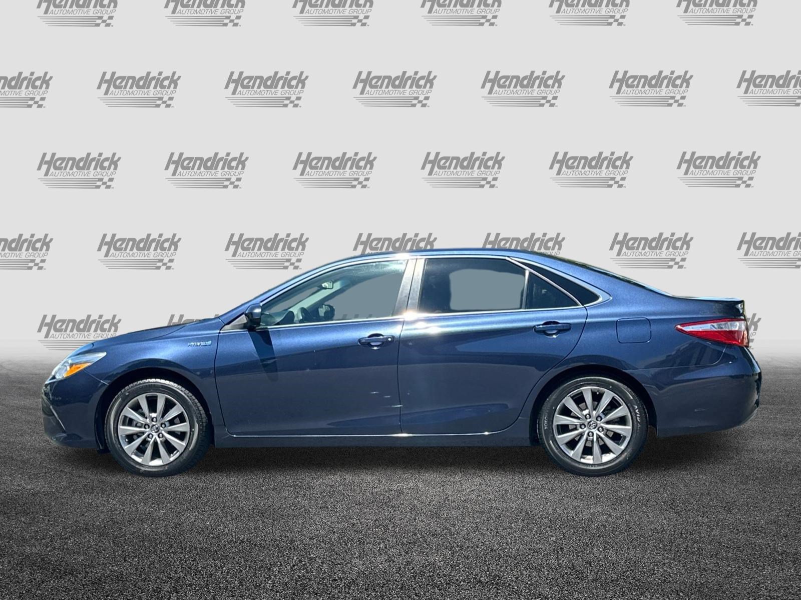Used 2017 Toyota Camry XLE w/ Moonroof Package FWD image 8