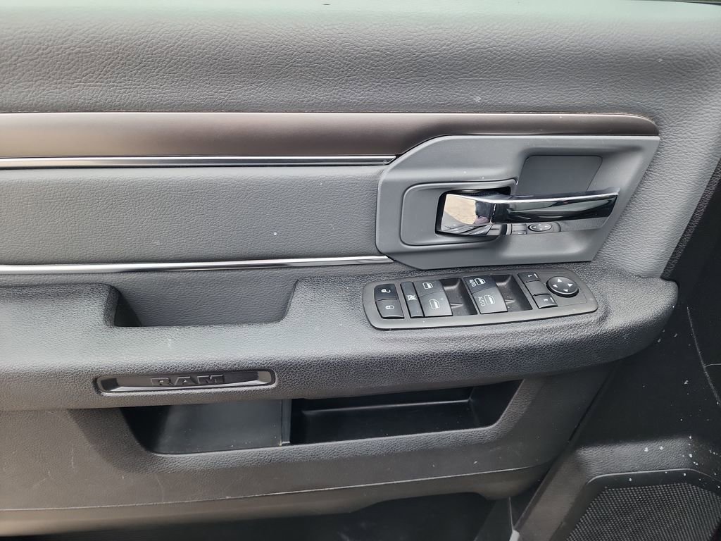 Used 2024 RAM 1500 Classic SLT image 13