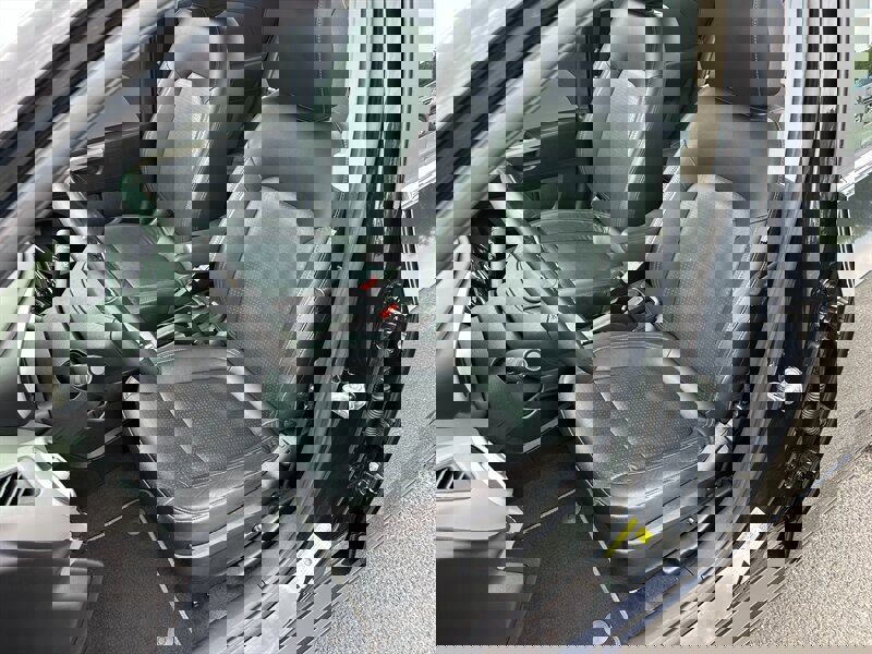 Used 2017 Chevrolet Sonic Premier image 12